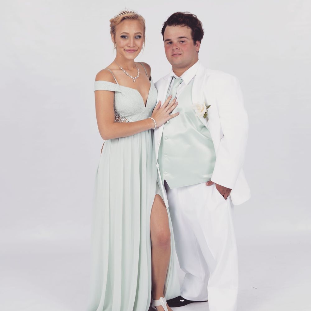 Meet your Posher, Taylor